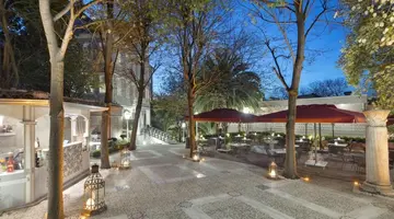HAGIA SOFIA MANSIONS ISTANBUL, CURIO COLLECTION BY HILTON