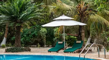 HAKUNA MAJIWE BEACH LODGE