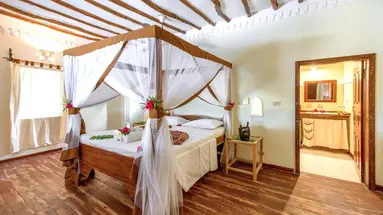 Hakuna Majiwe Beach Lodge