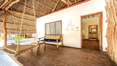 Hakuna Majiwe Beach Lodge