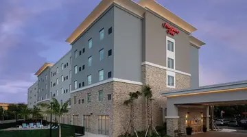 Hampton Inn Miami Airport East