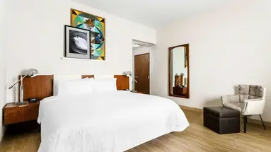 Hampton Inn & Suites Santa Monica