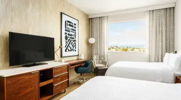 Hampton Inn & Suites Santa Monica