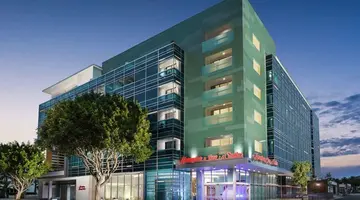 Hampton Inn & Suites Santa Monica