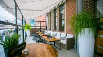 Hanza Hotel