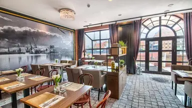 Hanza Hotel