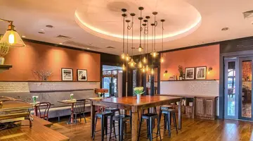 Hanza Hotel