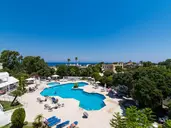 Happy Days Hotel Tholos