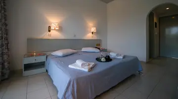 Happy Days Hotel Tholos