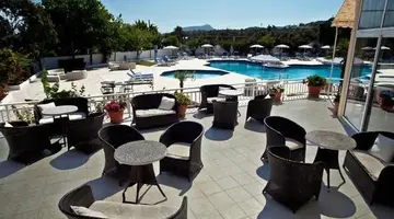 Happy Days Hotel