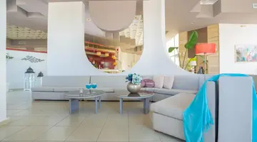 Happy Days Hotel