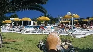 Happy Days Hotel