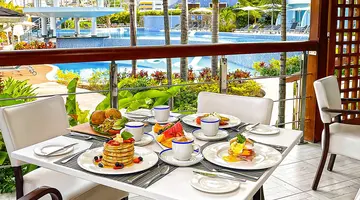 Harbor Club