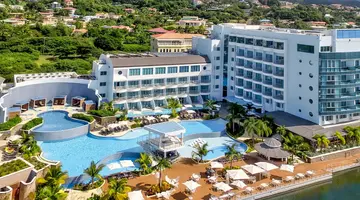 Harbor Club