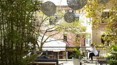 Harbour Rocks Hotel