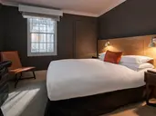 Harbour Rocks Hotel
