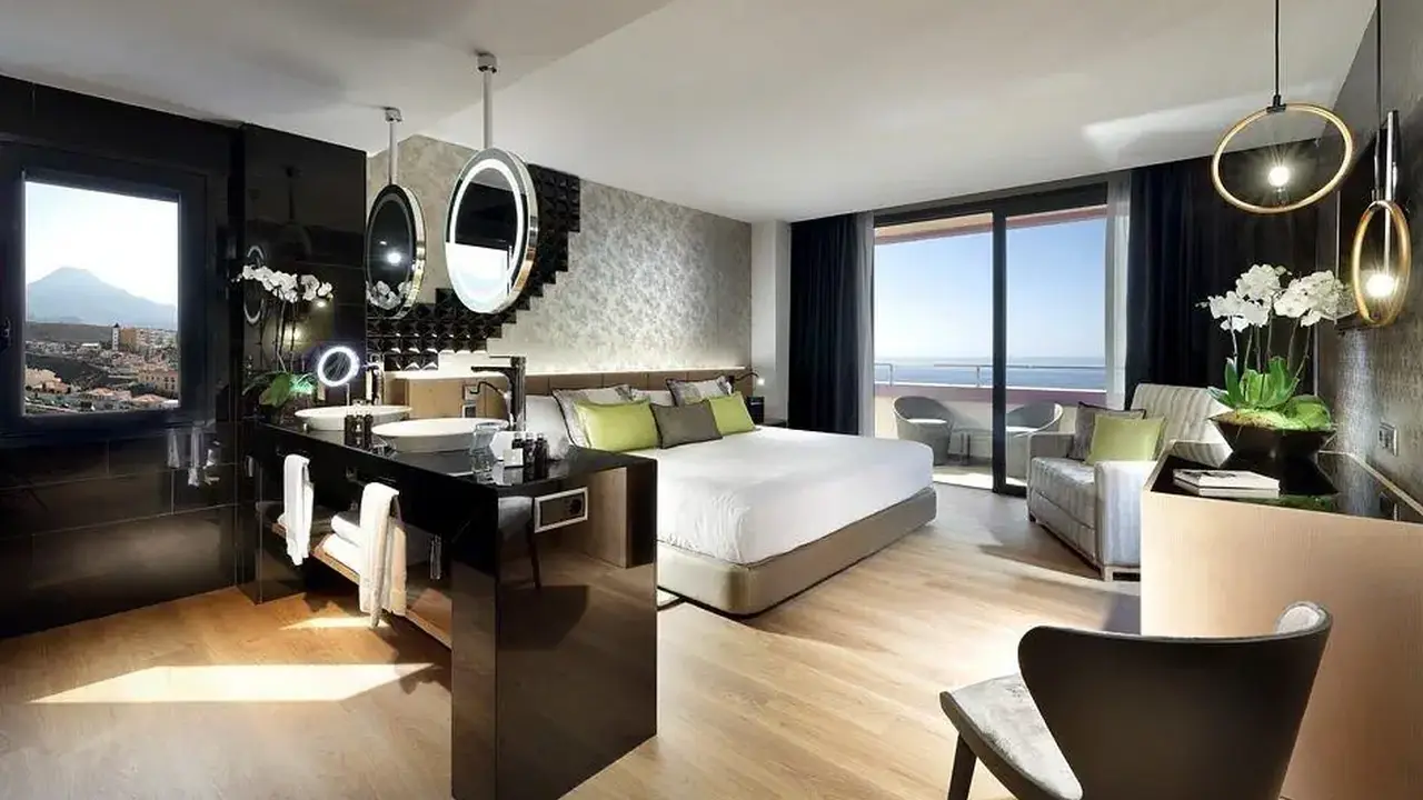 Hard Rock Hotel Tenerife