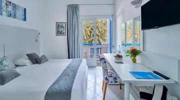 HARI CLUB BEACH RESORT (Ex. SMY HARI CLUB)