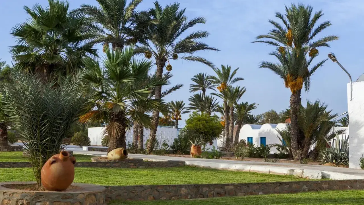 Hari Club Beach Resort
