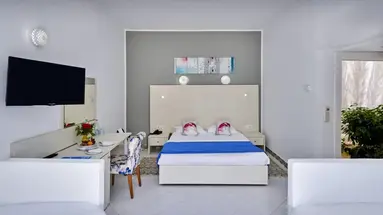 Hari Club Beach Resort
