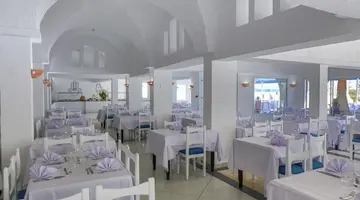 Hari Club Beach Resort