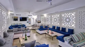 Hari Club Beach Resort