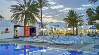 Hari Club Beach Resort