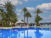 Hari Club Beach Resort