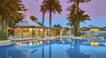 Hari Club Beach Resort