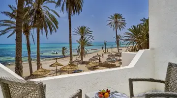 Hari Club Beach Resort