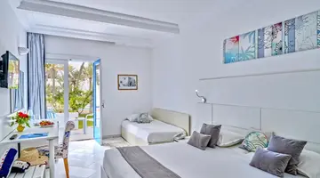 Hari Club Beach Resort