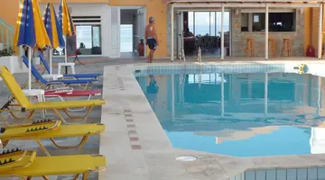 Haris Apartments