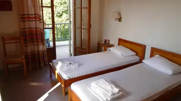 Haris Apartments