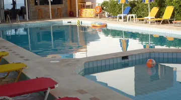 Haris Apartments