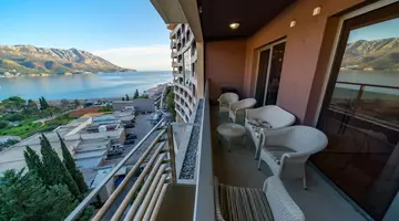 Harmonia Hotel