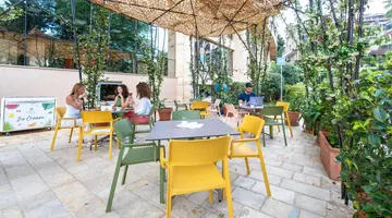 Harmonia Hotel