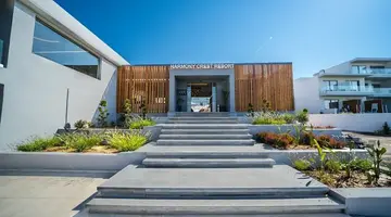 Harmony Crest Resort &amp Spa