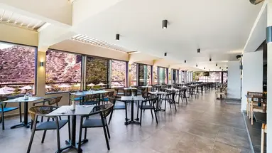 Harmony E Rock Hotel