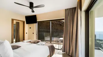 Harmony E Rock Hotel