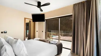 Harmony E Rock Hotel