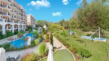 Harmony Suites Grand Resort Aparthotel