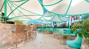 Harmony Suites Grand Resort Aparthotel