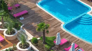 Harmony Suites Saint Vlas