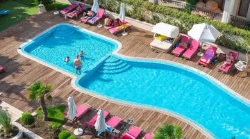Harmony Suites Saint Vlas