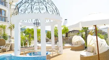 Harmony Suites Saint Vlas