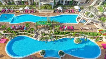 Harmony Suites Saint Vlas