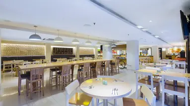 Harris Hotel Seminyak