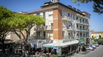 HARRY S HOTEL