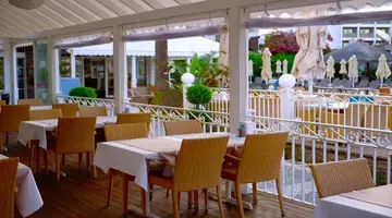HAWAII HOTEL