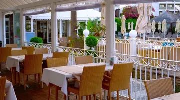 HAWAII HOTEL